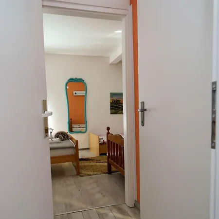 Oskar Apartment *